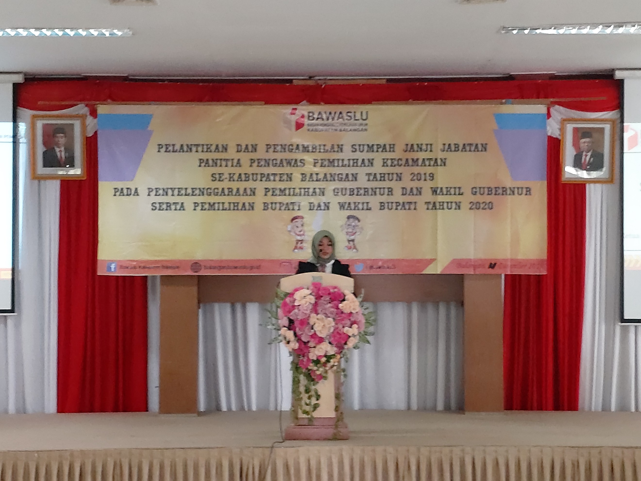 Pelantikan dan pengambilan sumpah janji jabatan Panitia Pengawas Pemilihan Kecamatan(Panwascam) se-Kabupaten Balangan tahun 2019