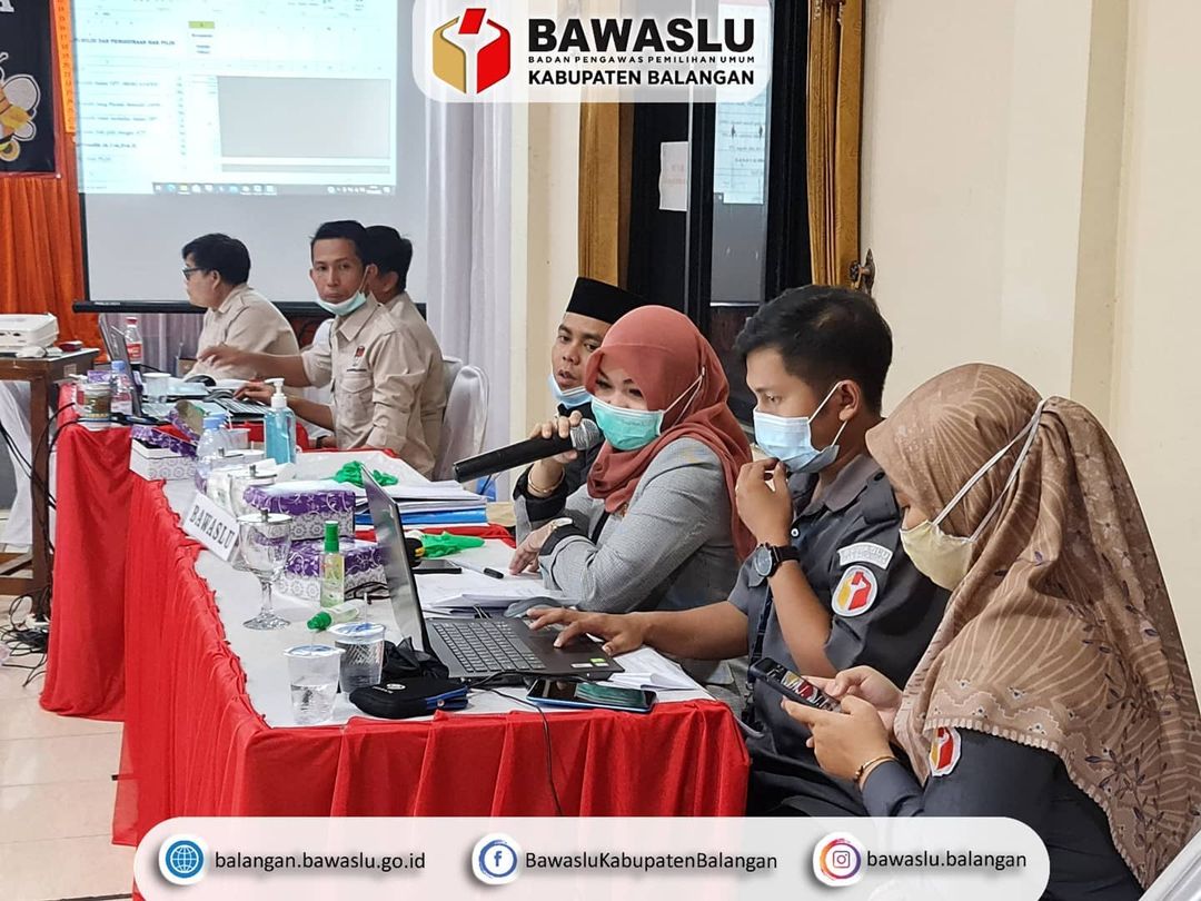 Awasi Rekapitulasi Hasil Perhitungan Suara Tingkat Kabupaten