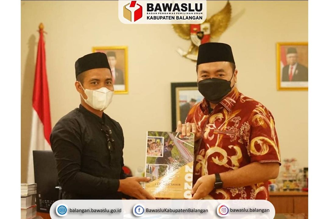 Balangan Serahkan Laporan Hasil Pengawasan