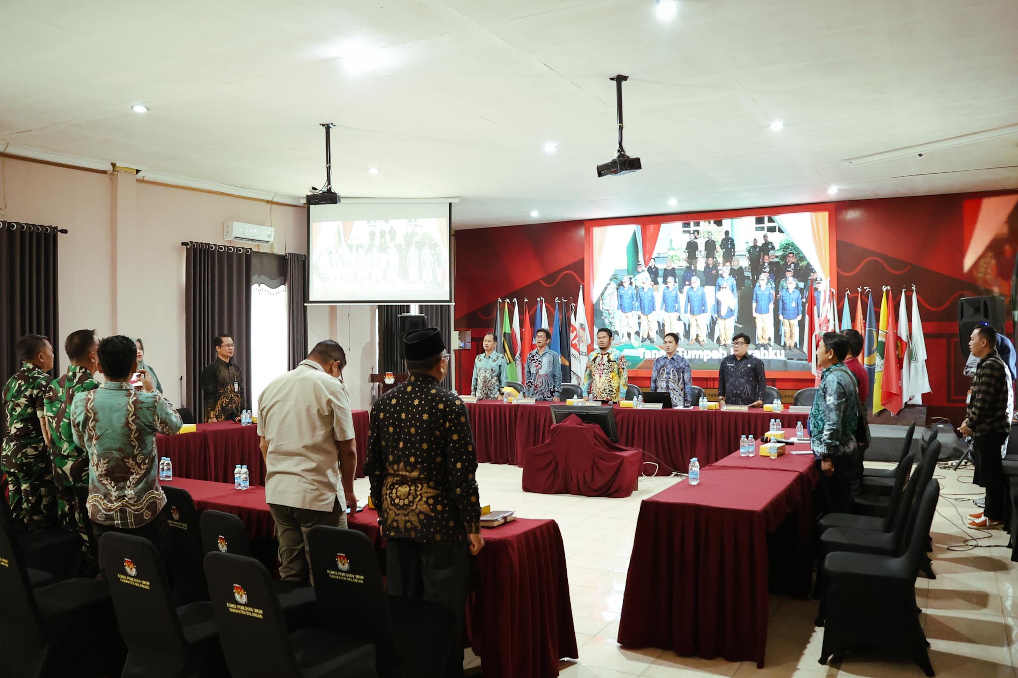 Bawaslu Tegaskan Pentingnya Akurasi Data Pemilih di Rapat Pleno PDPB