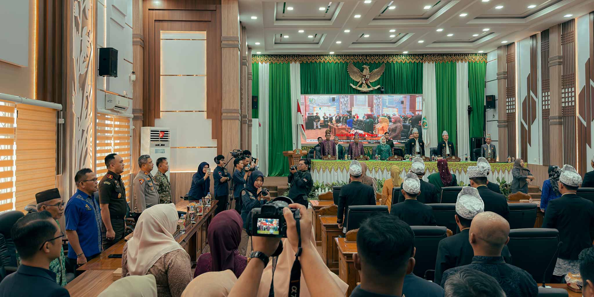 Momentum Hari Jadi ke-23, Bawaslu Balangan Perkuat Sinergi dalam Rapat Paripurna DPRD