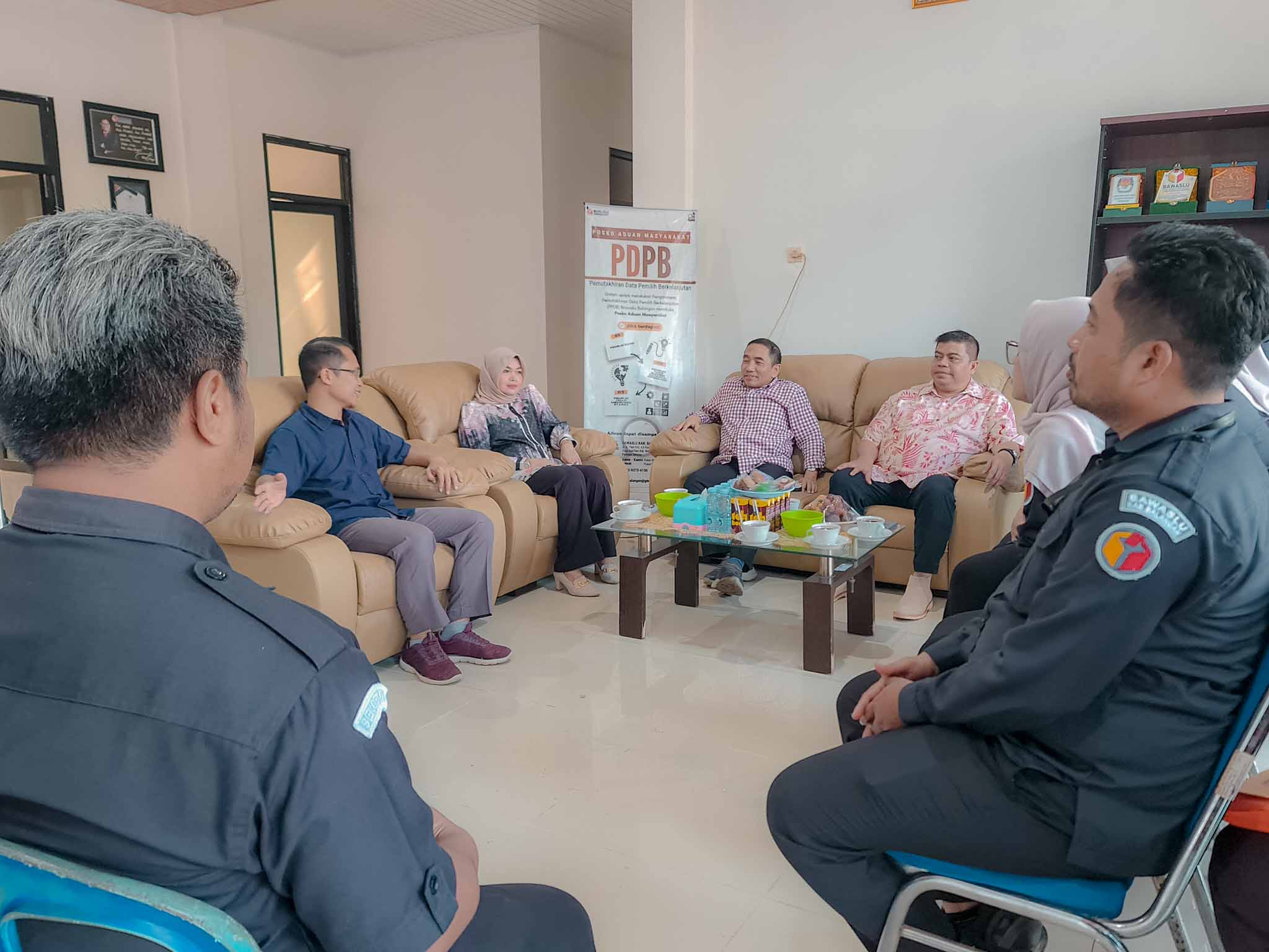 Karo Keuangan dan BMN Bawaslu RI Tinjau Langsung Kantor Baru Bawaslu Balangan