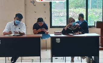 Penyerahan APK dan Bahan Kampanye