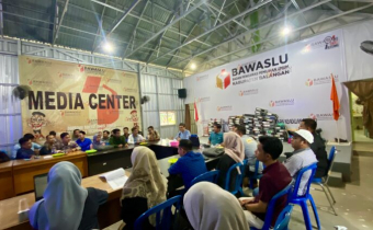 Bawaslu Kabupaten Balangan Gelar Rapat Pleno DPSHP di Tingkat Kecamatan, Tekankan Akurasi Data Pemilih