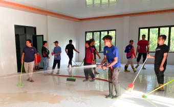 Sinergi Bersihkan Kantor Baru, Bawaslu Balangan Libatkan BPBD