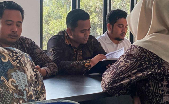 Bawaslu Balangan Hadirkan Nuansa Religius di Jumat Pagi